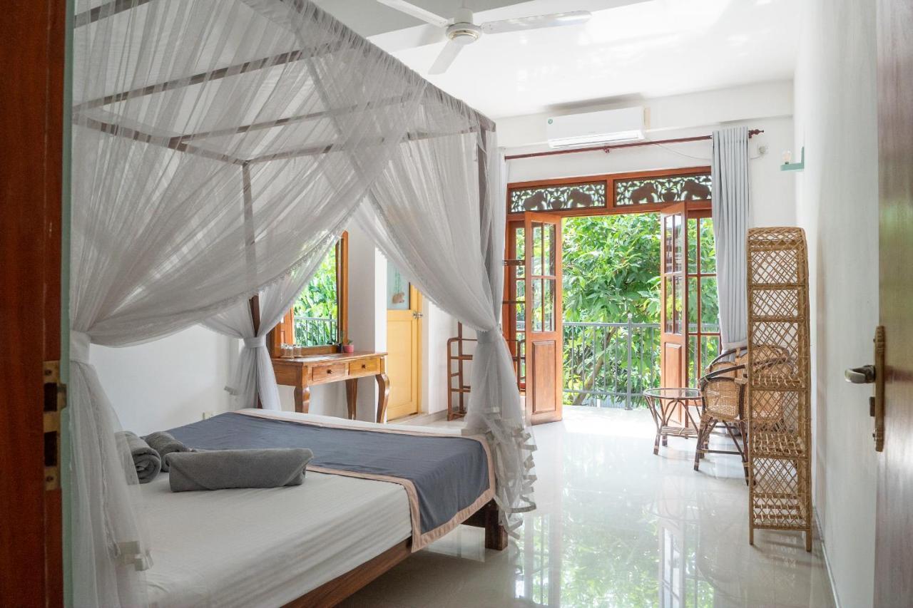 Rise - Bed & Breakfast Велігама Екстер'єр фото