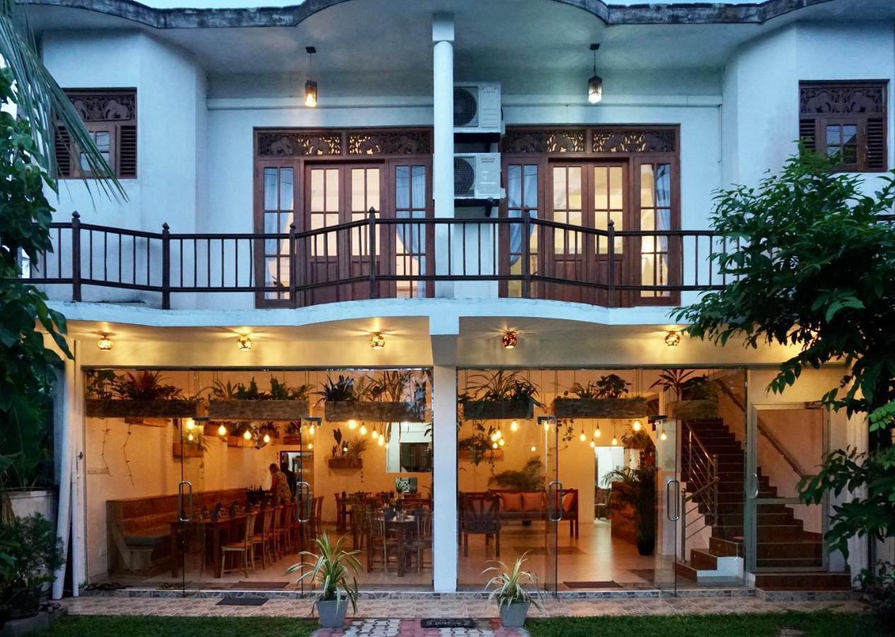 Rise - Bed & Breakfast Велігама Екстер'єр фото